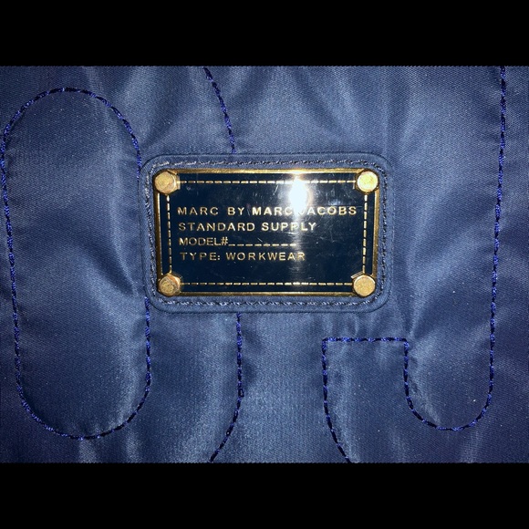 Marc Jacobs 13 inch laptop case - Picture 3 of 4
